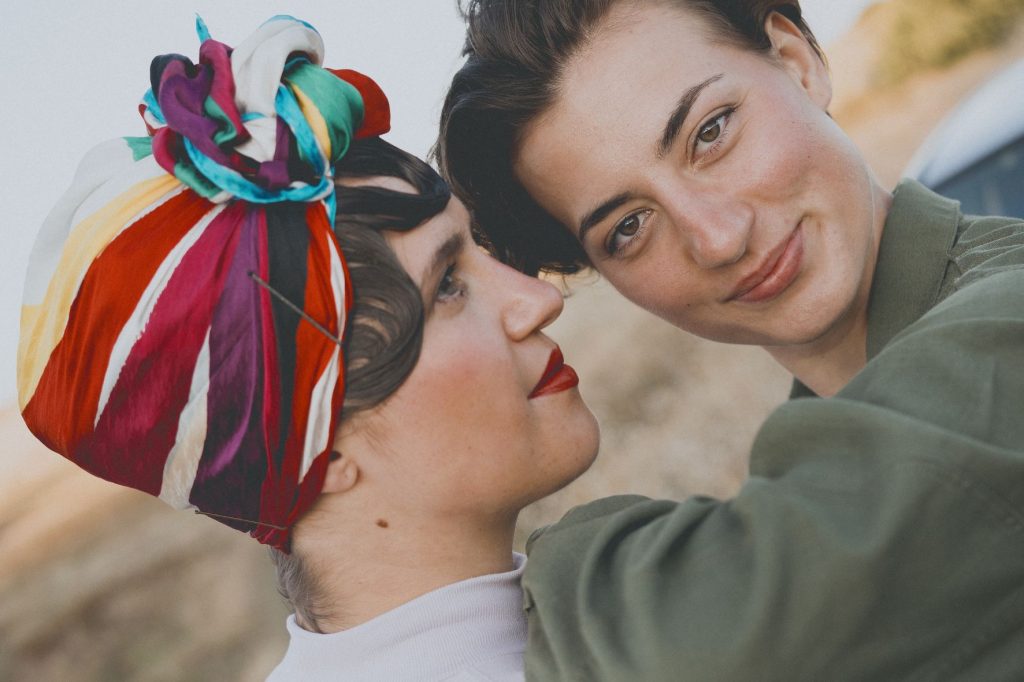 Luzie Gwenadou zwischen Freundschaft und Zirkuskunst