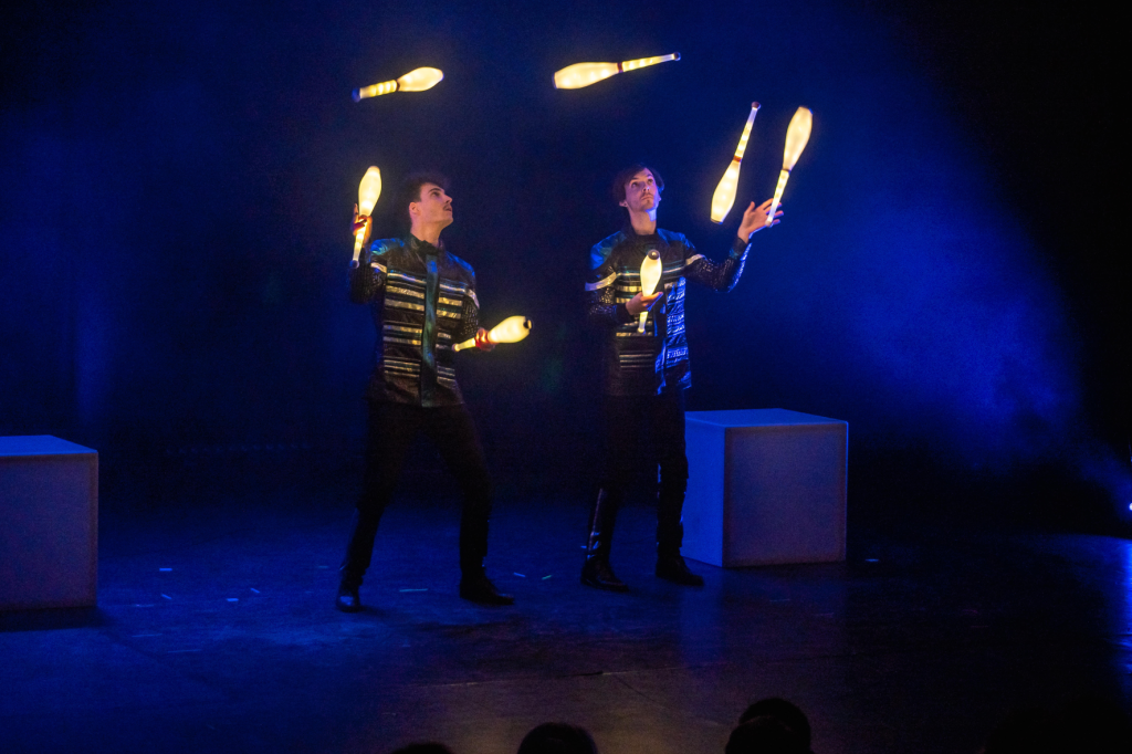 Canaval twins Gala Performance