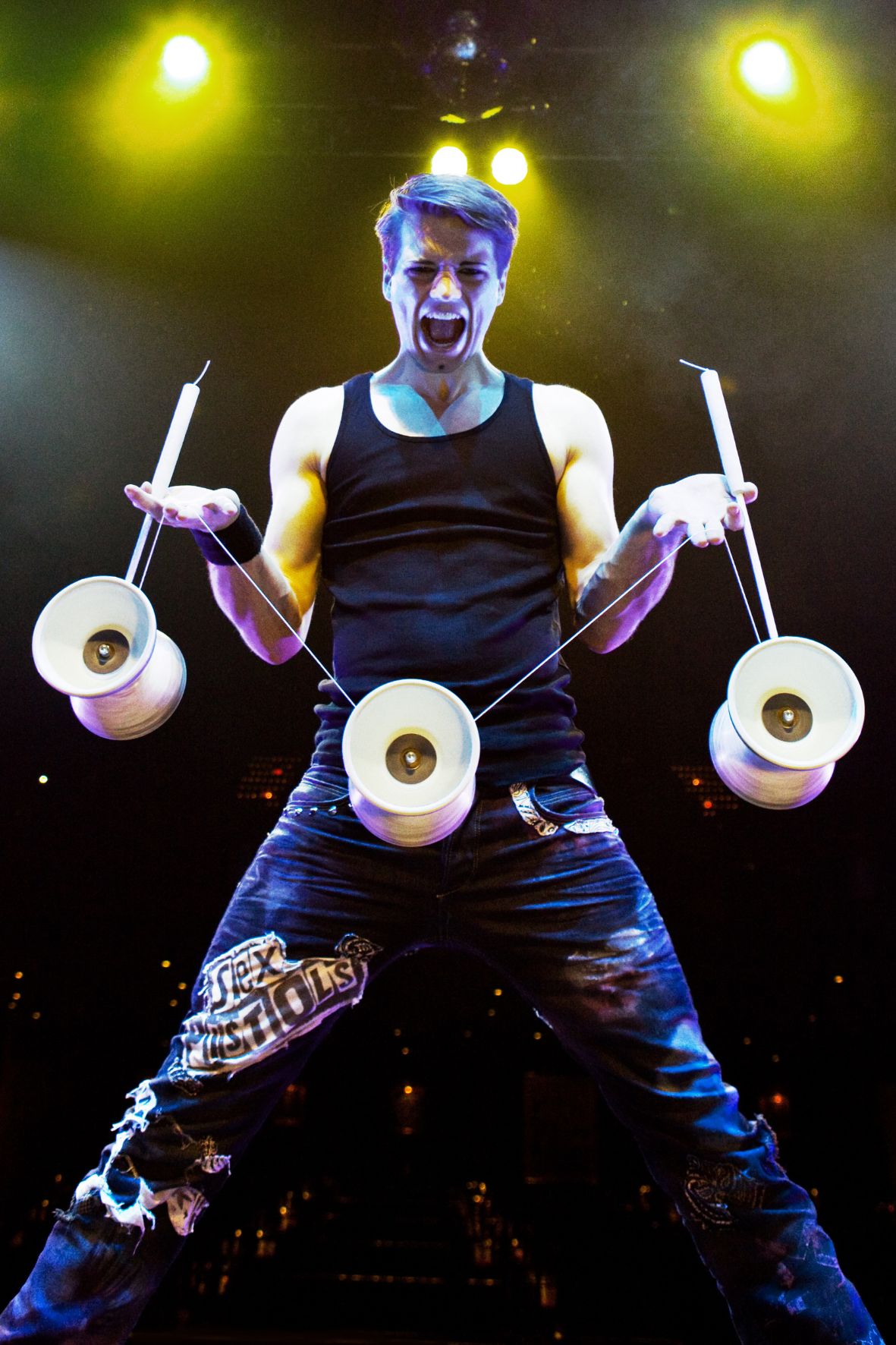 Phil Os einer der besten Diabolo Spieler