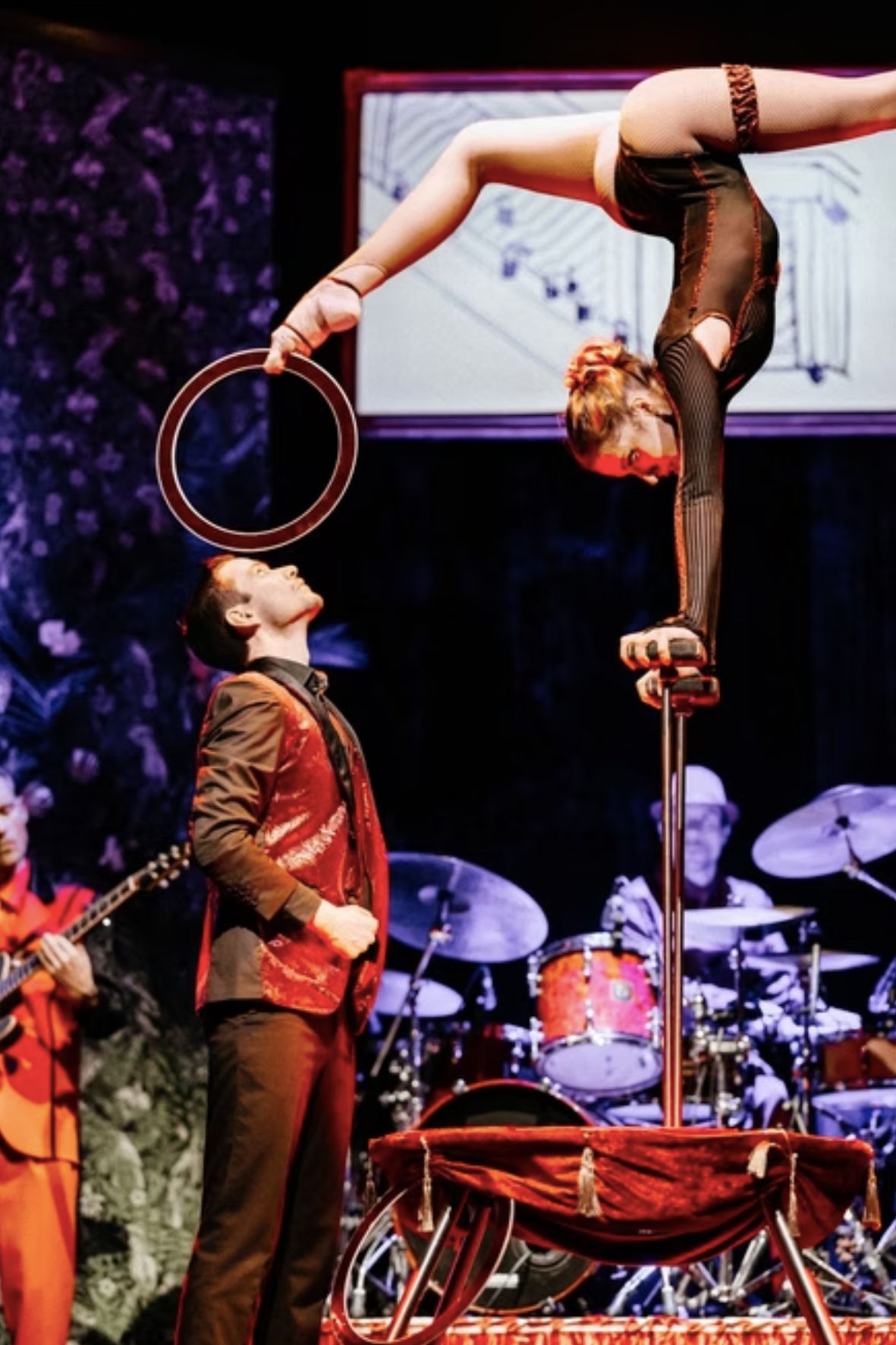 Duo Jordanella Handstand und Jonglage